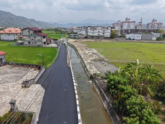 提升防洪韌性！美濃劉庄排水護岸完工　守護居民生命財產
