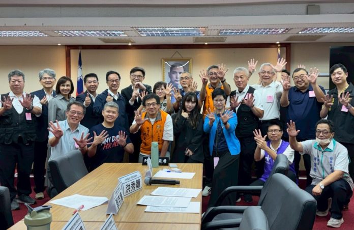 五一平台聯盟拜會爭取勞退改革　賴瑞隆提9%修法版本正面回應訴求