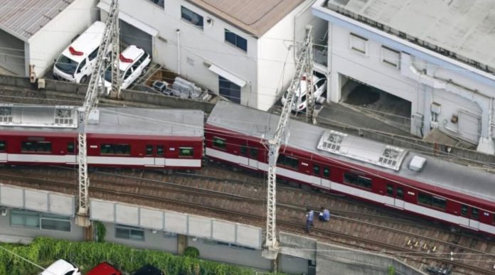 京都站傳出軌！4節車廂衝出軌道　30人緊急撤離