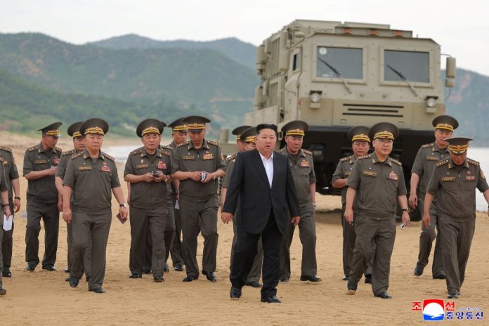 金正恩秀新武器！放射砲射程直逼首爾　半島情勢升溫