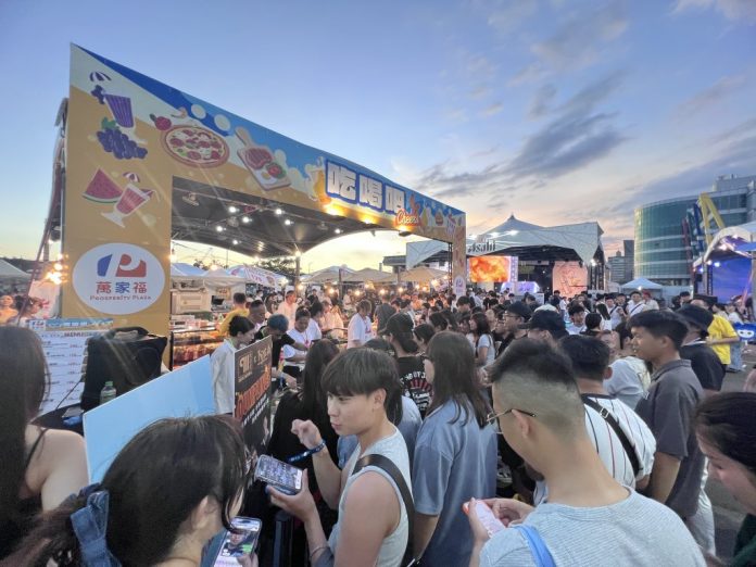 牛排、夜市三寶一次吃！萬家福進軍高雄啤酒節　15款美食超吸睛