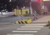男子深夜闖新豐車站前狂丟三角錐 車輛急閃避險釀事故 警方介入帶回處理 男子深夜闖新豐車站前狂丟三角錐 車輛急閃避險釀事故 警方介入帶回處理