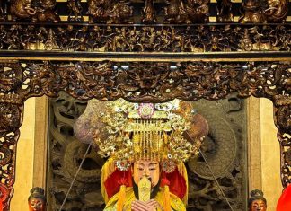天門開補年中運!農曆六月初七玉帝成道日 命理專家:把握下半年轉運祈福最佳時機 天門開補年中運!農曆六月初七玉帝成道日 命理專家:把握下半年轉運祈福最佳時機