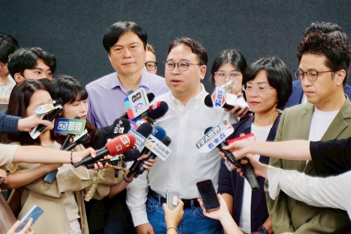 綠營宜北北桃縣市長候選人推交通改革 黃世杰承諾讓家長安心孩子平安