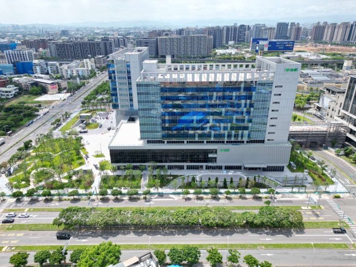 桃市府檢核置地廣場航高案 建管處協助超高拆除變更