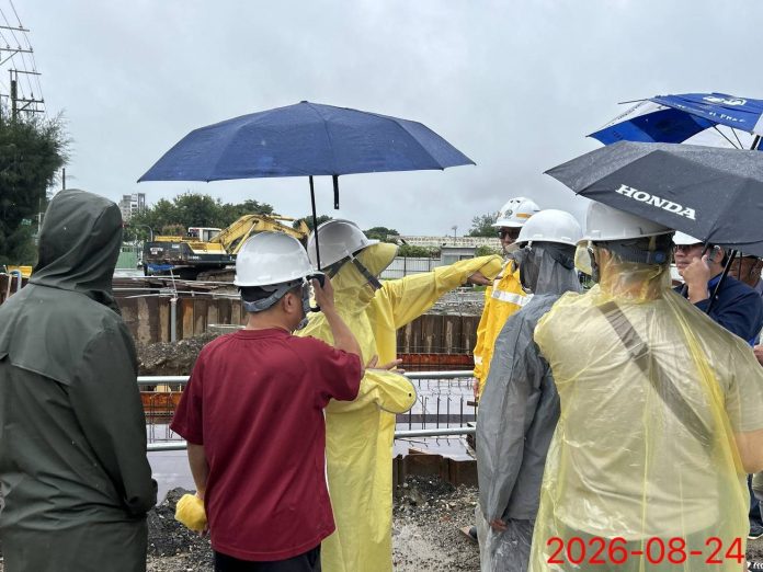 高雄強降雨考驗防洪韌性　地政局視察凱得街工程強化排水整備