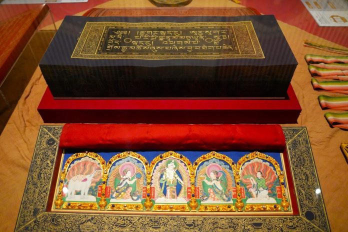 《龍藏經》南院展現盛世工藝　明年全套108函完整落腳嘉義