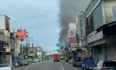 新竹民宅火警濃煙沖天！　3名住戶脫困