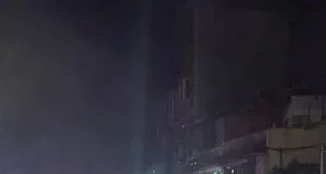 北投著名排骨便當店氣爆!炸飛玻璃碎片散落路面 疑瓦斯不慎外洩釀禍 北投著名排骨便當店氣爆!炸飛玻璃碎片散落路面 疑瓦斯不慎外洩釀禍