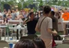 影/大巨蛋美食街爆衝突!佔位被坐走引發口角 「持鐵筷攻擊」雙方頭破血流 影/大巨蛋美食街爆衝突!佔位被坐走引發口角 「持鐵筷攻擊」雙方頭破血流