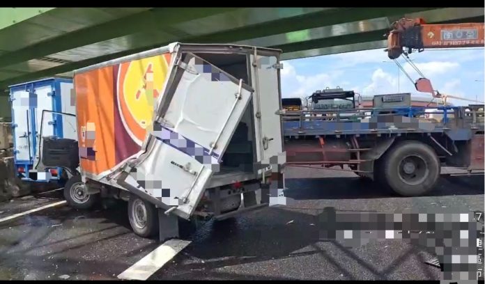 永康路段雨中驚魂！貨車自撞護欄釀多車追撞交通一度中斷