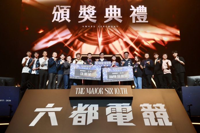 《六都電競》十周年高雄開戰！JPK勇奪聯盟戰棋冠軍　陳其邁頒6萬元獎金