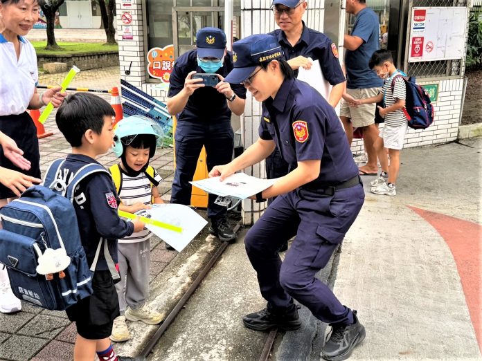 加強校園巡守　分局長親臨宣導反詐