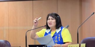 原民長輩敬老卡800點不會用 市議員王仙蓮促38服務站實體教學