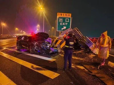 國道3號離奇死亡車禍！　自小客車自撞駕駛墜落平面道路送醫不治