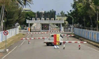 ▲台東志航基地油堡起火！工人墜「12公尺深油庫」全身90%燒傷...送醫不治（圖／翻攝自 GoogleMaps）