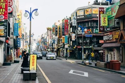 出國逛街「好友狂比價」惹怒！她氣炸：感覺都沒了　網一面倒共鳴