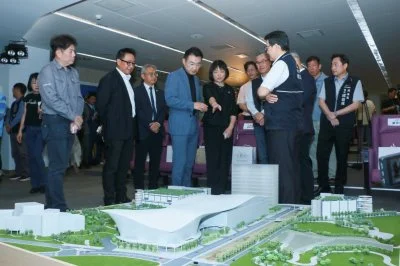 水湳國際會展中心二期簽約斥資逾60億　江啟臣提「前店後廠自由港」