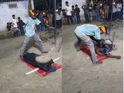 影／印度人搞錯了？街頭表演「胸口碎大石」變「石頭碎胸口」　男子遭巨石重擊硬撐續演