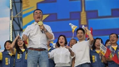 直擊／李四川造勢挺柯志恩　喊「台灣政治、選舉很恐怖」曝選戰心聲