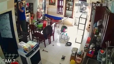 影／驚悚工安意外！越南工人操作切割機突彈飛　「刀片直擊頸部」血流不止身亡