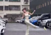 李多慧挑戰「閃身步」 浪子踢球竟踢飛拖鞋 她當場傻眼 李多慧挑戰「閃身步」 浪子踢球竟踢飛拖鞋 她當場傻眼