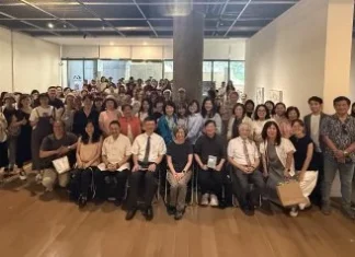 《光陰成景》李貞慧創作回顧展 見證臺灣膠彩藝術與教育傳承 東海師生齊聚 回望數十年藝術創作與教育耕耘 《光陰成景》李貞慧創作回顧展 見證臺灣膠彩藝術與教育傳承 東海師生齊聚 回望數十年藝術創作與教育耕耘