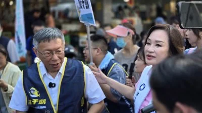 柯文哲、柯志恩「雙柯合體」！喊話「別打太沉悶」：賴瑞隆太好打