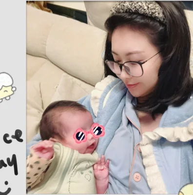 愷樂產雙胞胎後「曝光孕婦寫真」！拉布條歡迎女兒回家