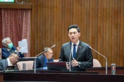 校園修繕經費縮水逾7成？廖偉翔揭台中缺口破百億　教育部允年底全面盤點